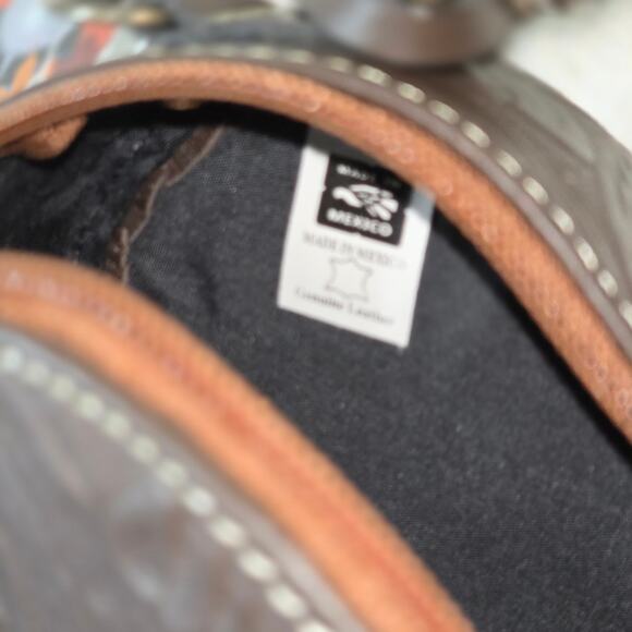 Handcrafted Mexican Tooled Brown Leather Heart-Shaped Crossbody Bag - Picture 5 of 6